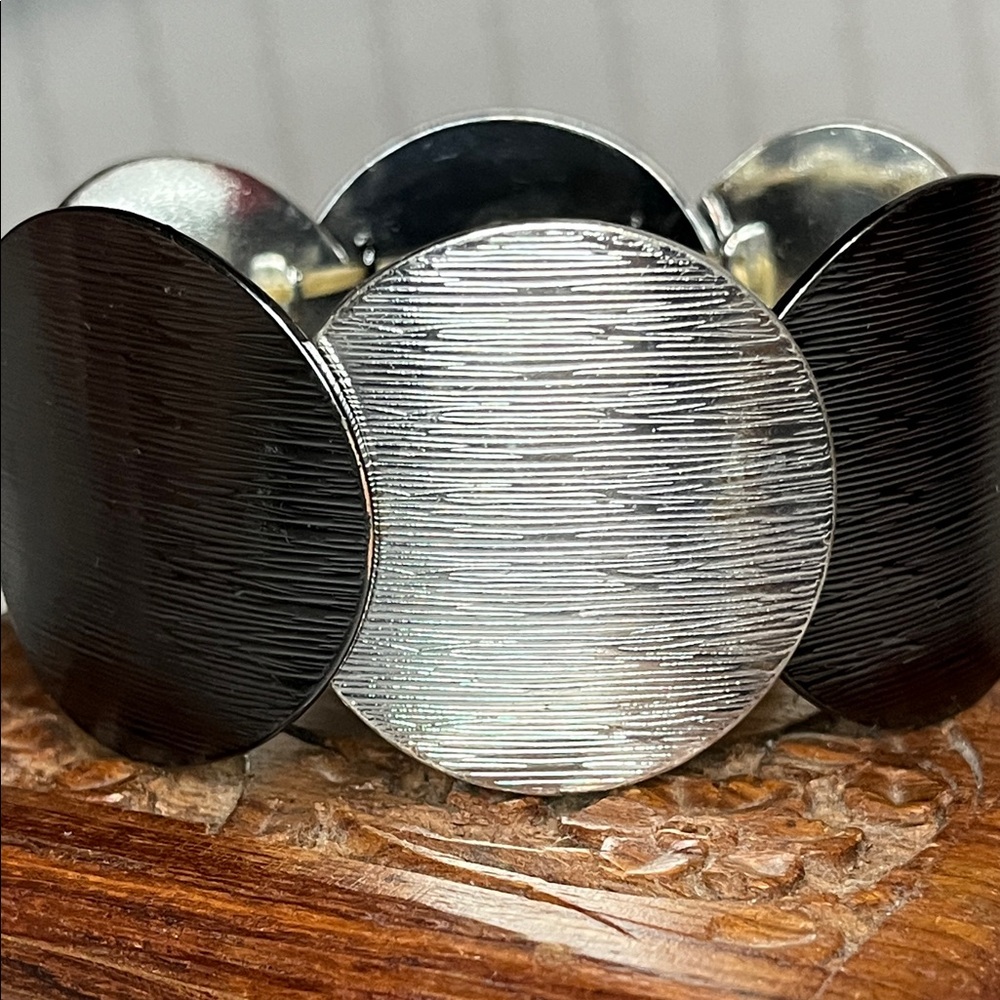 Vintage 2 Tone Metal Disk Panel Elastic Stretch Bracelet - Picture 4 of 13